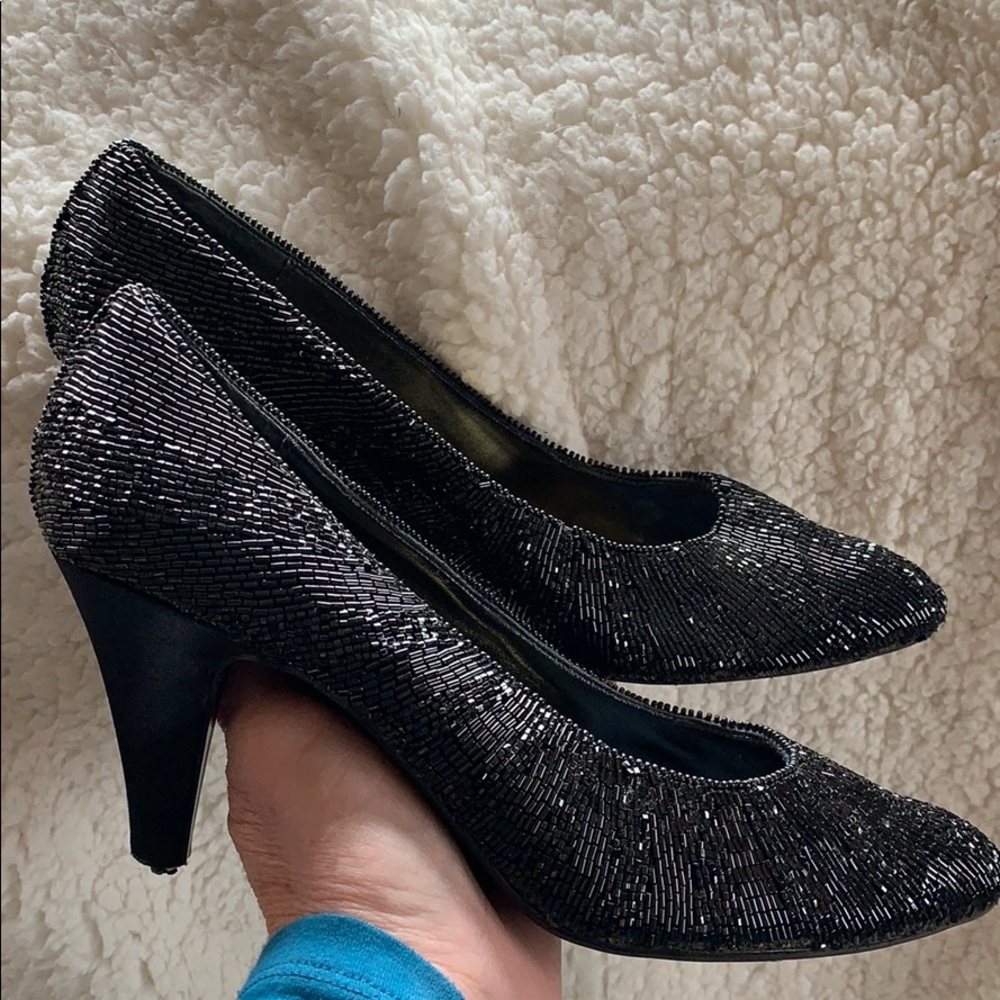 J Renee beaded heels. 8N